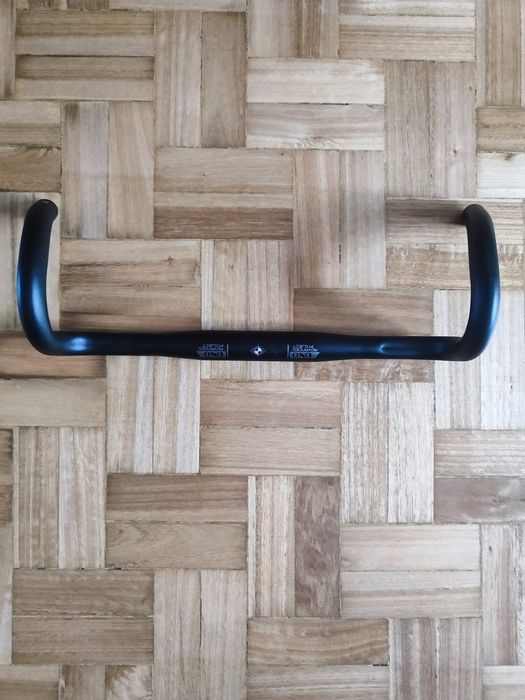 Guiador Gravel/Estrada UNO 40cm c/ flare