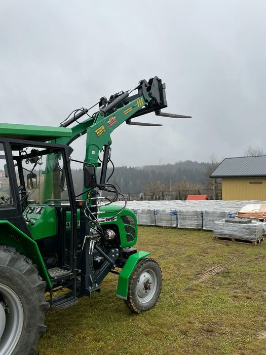 Firma ART-TUR Ładowacz  Tur 4 Euro Ramka 900kg Hit Sanki Mega c 360 C