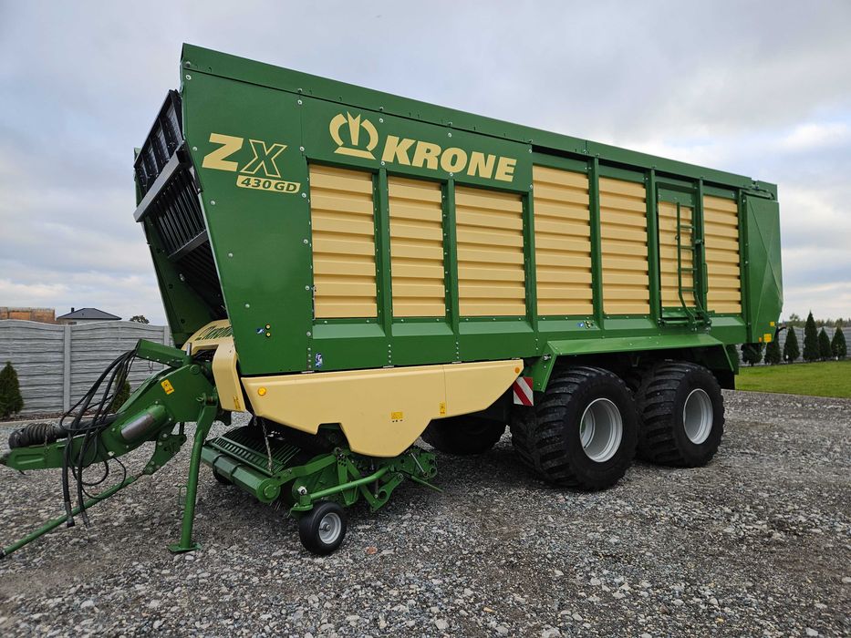 Przyczepa samozbierająca Krone ZX 430 GD. Waga Isobus Walce dozujące. Zawieszenie hydrauliczne