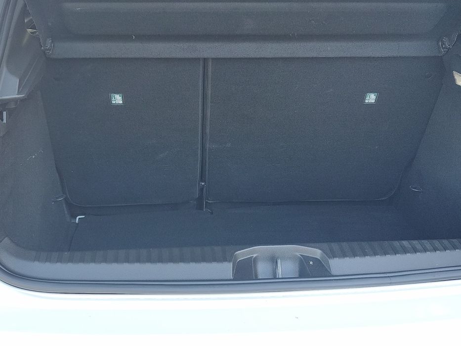 Renault Clio bifual com apenas 33500 km