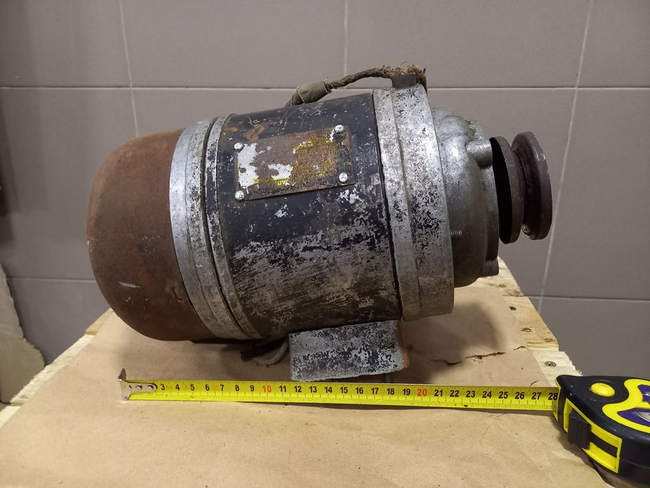 Электродвигатель ссср 220В. Мотор