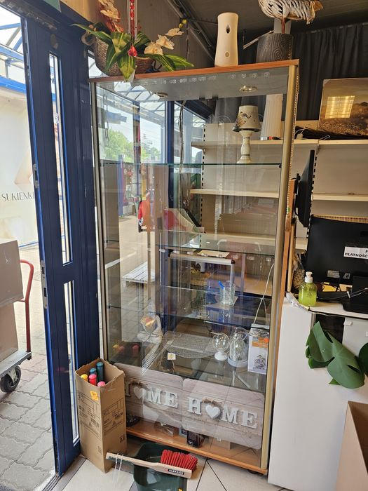 Gablota szklana witryna 90x190