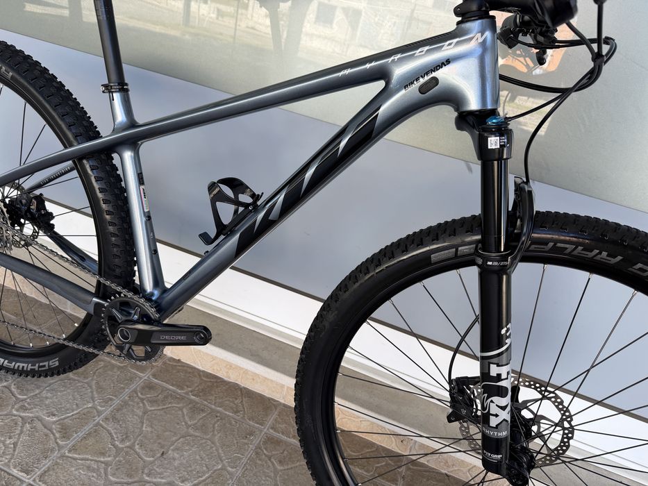 Bicicleta de BTT 29 - bem equipada - Muito bom estado