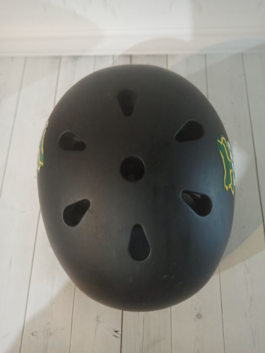 Kask na hulajnoge wyczynową