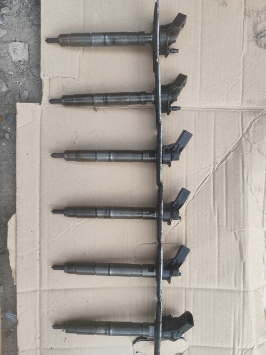 Wtryskiwacz 3.0 TDI Audi A6 C6 A8 D3 Q7 VW Phaeton 059.130.277q