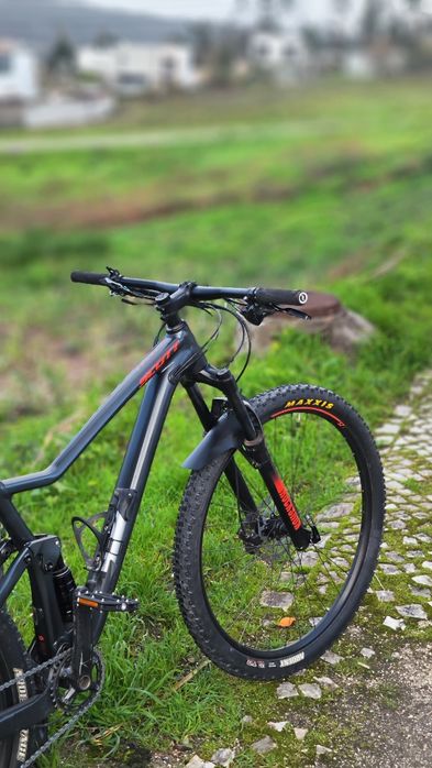 Bicicleta suspensão total Scott