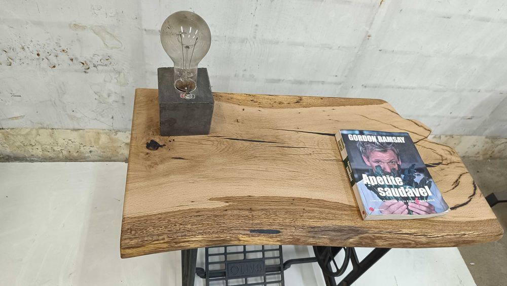 Secretária / consola máquina de costura e madeira maciça resina epóxi