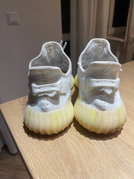 adidas Yeezy boost 350 v2 cream white 43.