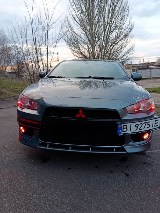 Mitsubishi lancer 10