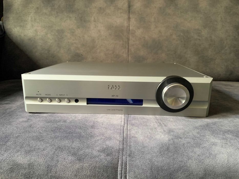 Попередній підсилювач Pass Labs XP-10