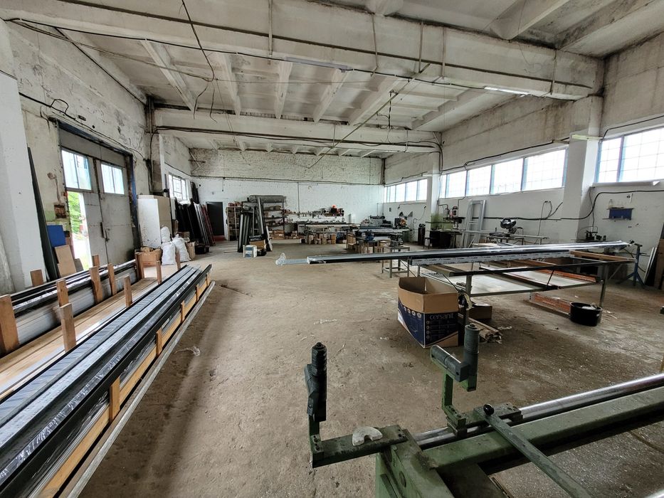 Продаж виробничого приміщення під різного виду виробничу діяльність.