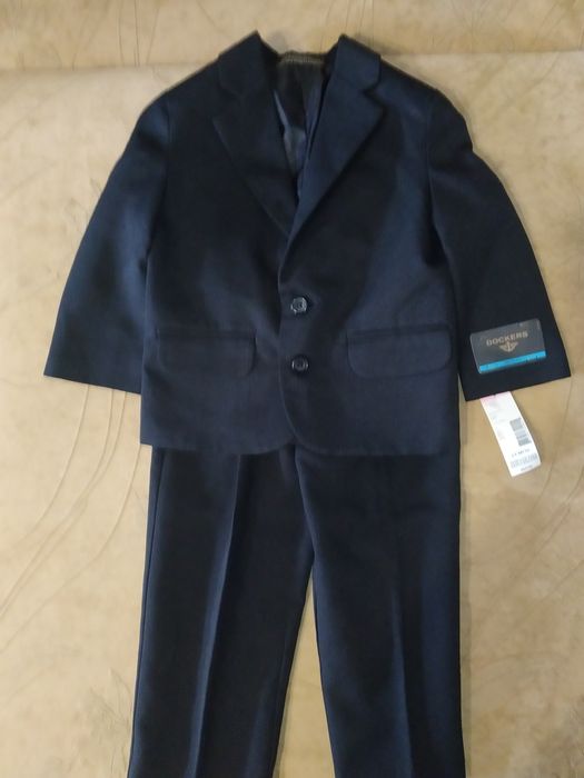 Костюм двойка чорного кольору на хлопчика 2 рочки