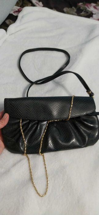 Torebka kopertówka na ramię i do ręki, ozdobny łańcuszek