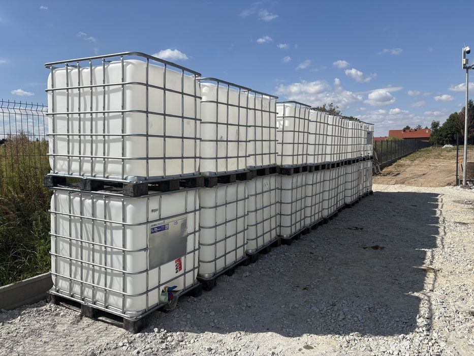Zbiornik 1000 l Mauzer na deszczówkę czysty jak nowy,  NOWE 600 zl