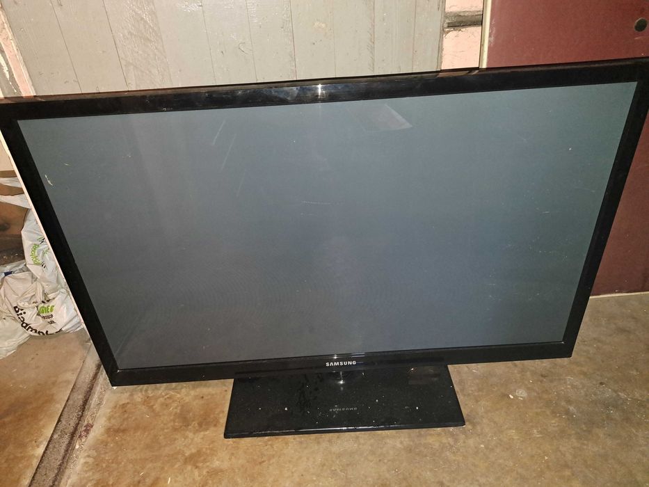 Telewizor 43 całe Samsung