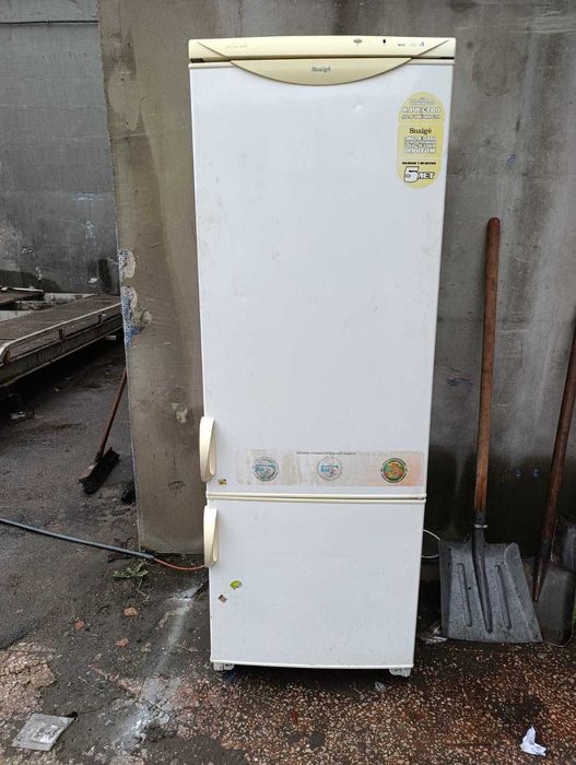 Холодильник Snaige