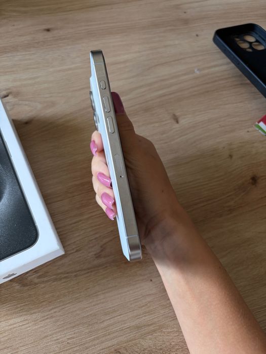 Iphone 15 PRO biały
