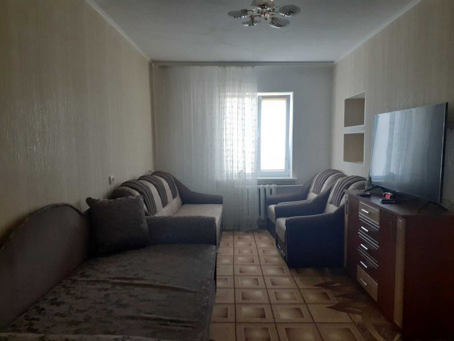 Продам  2 кімнатну квартиру с. м.Снітинка  Киівська обл.