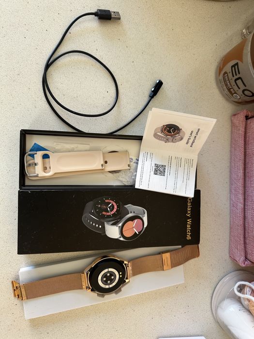 Relogio digital dourado para peças