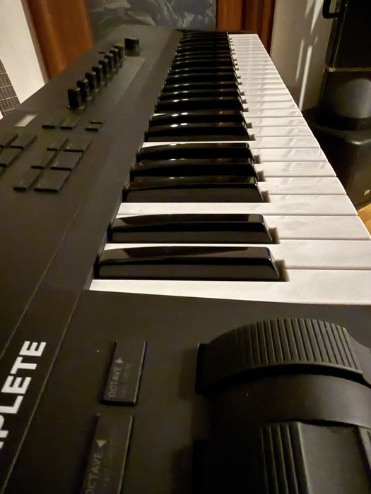 MAŁO UŻYWANA klawiatura midi Native Instruments Kontrol A49