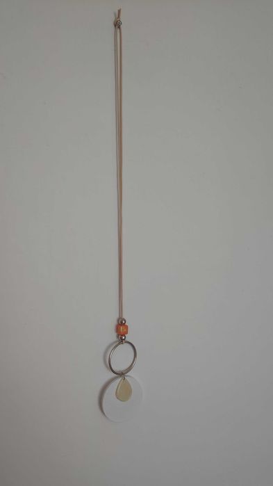 Długi naszyjnik koło drewno metal obręcz akryl vintage y2k boho