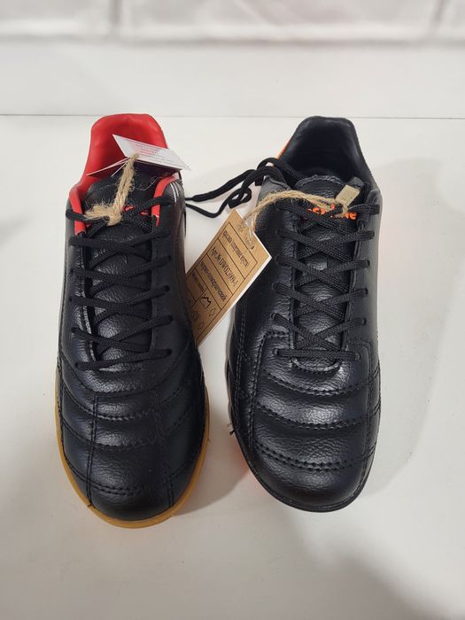 Спортивне взуття