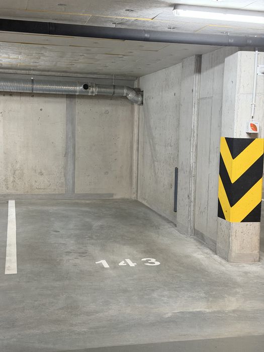 Wygodne miejsce postojowe w garażu | Zwycięska 3 | 400 zł
