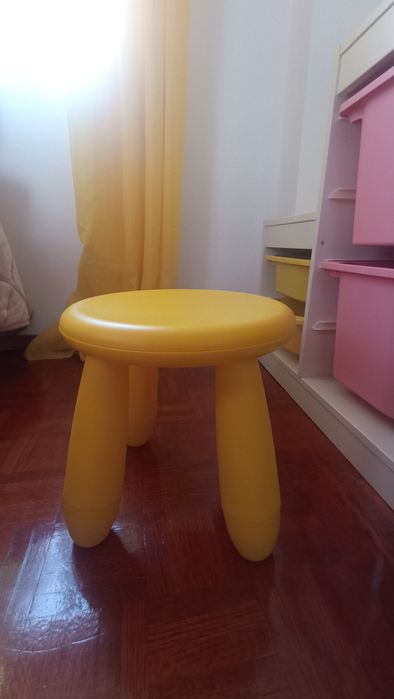 Banco MAMMUT (Amarelo) IKEA
