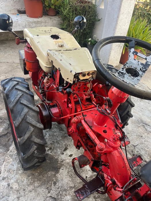 Trator Pascoal 21cv 4x4