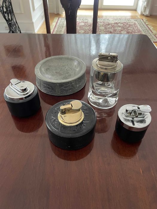 stare zapalniczki zapalniczka na biurko  4 szt kolekcja