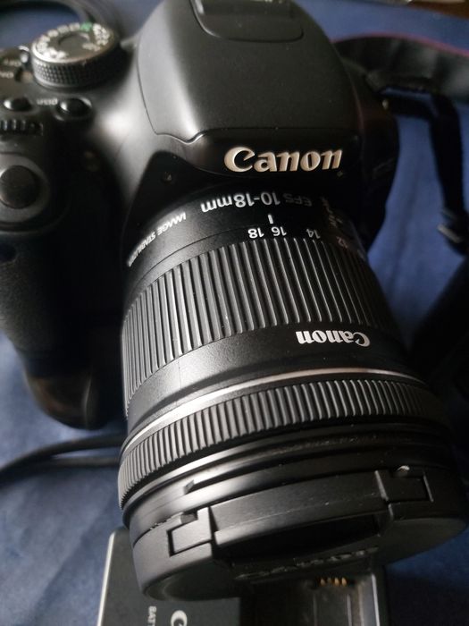 Camera fotográfica Canon EOS600D64564348374658121