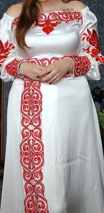 Нова шовкова сукня,для розпису,вінчання(розмір 48-52)