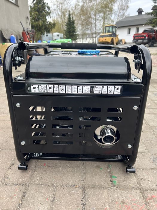 Agregat prądotwórczy RECKLUND 7.1kW 400V Briggs nowy
