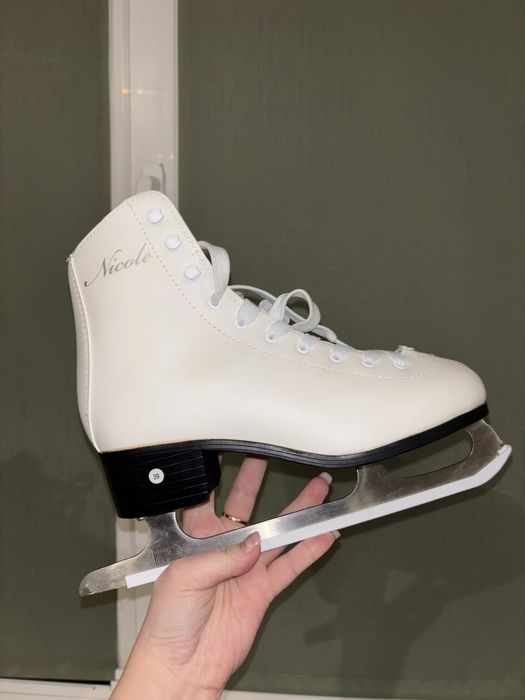 ковзани жіночі, 39 розмір