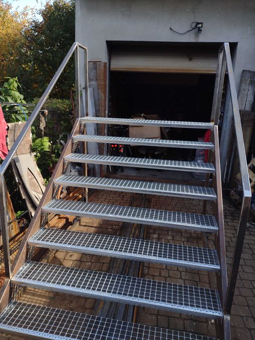 schody metalowe, schody krata wema, schody zewnętrzne,schody