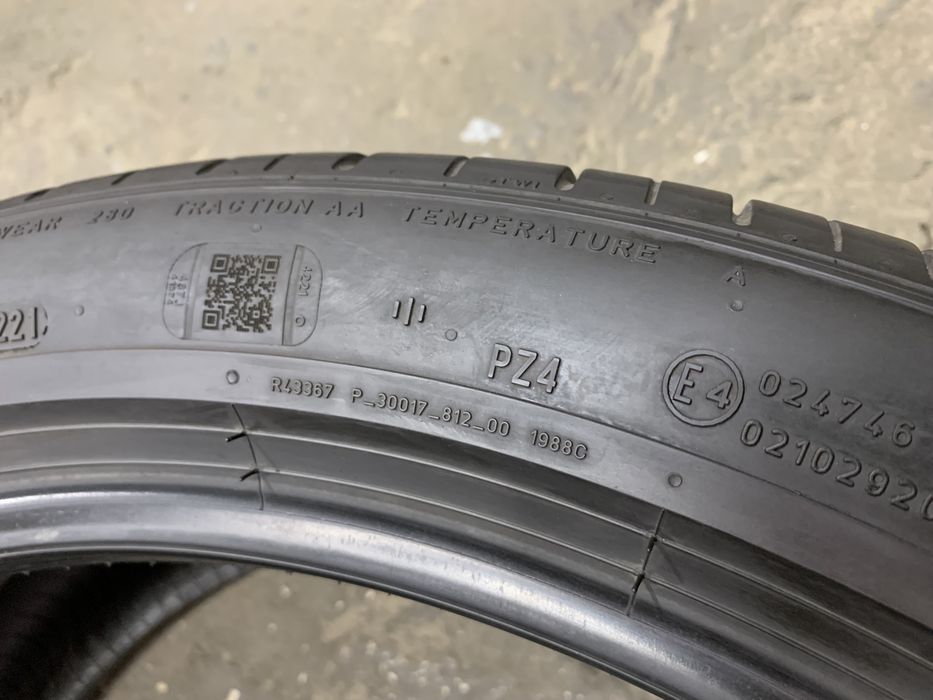 Шина одна Pirelli PZero PZ4 275/40 R22 одиночка