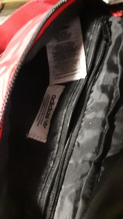 Nerka firma Adidas