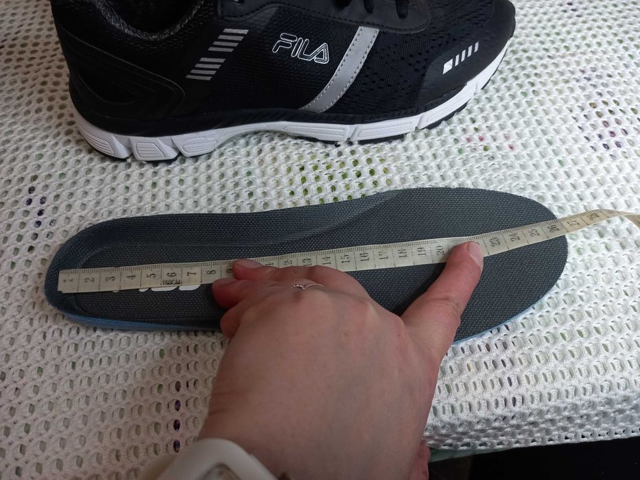 кросiвки Fila 40р