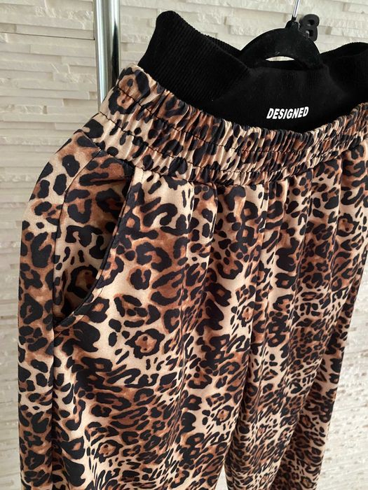 Aszmi Style nowy dres set spodnie wysoki stan top prążek cętki