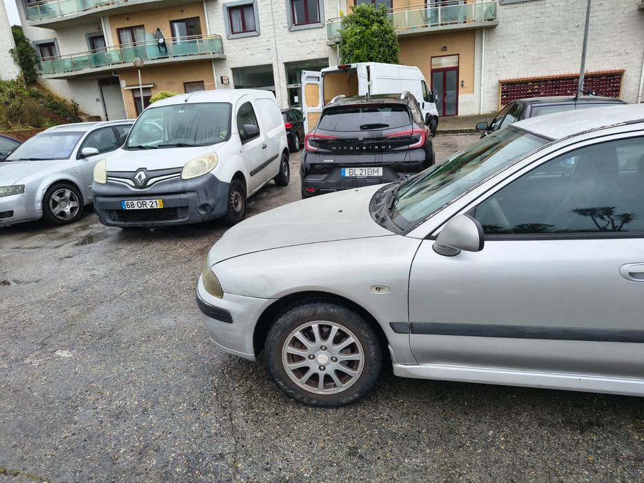 Mitsubishi carisma
