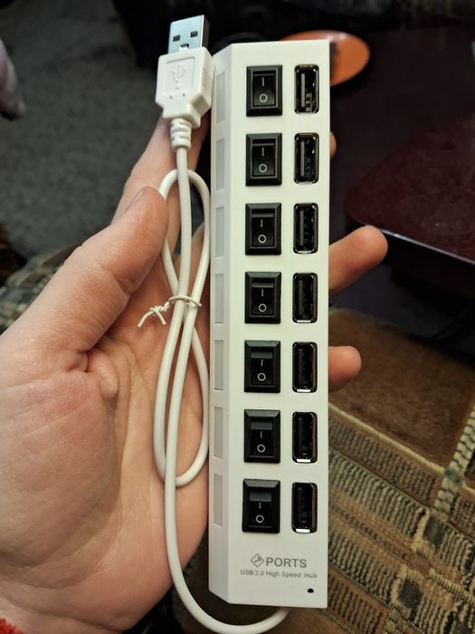 Хаб Voltronic USB 2.0 7 портів з перемикачами на кожен порт, Black, 48