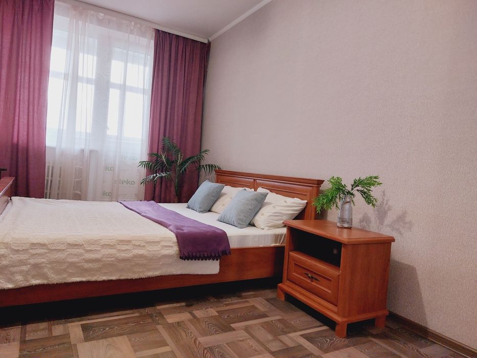 Посуточно 2 комн., 3-х комн. Дворец Спорта, Новые дома подобово