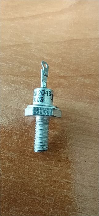 Продам Диод 2Д204В