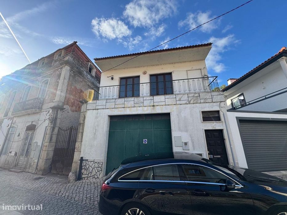 Moradia em Alenquer, Santo Estêvão - 2 Quartos