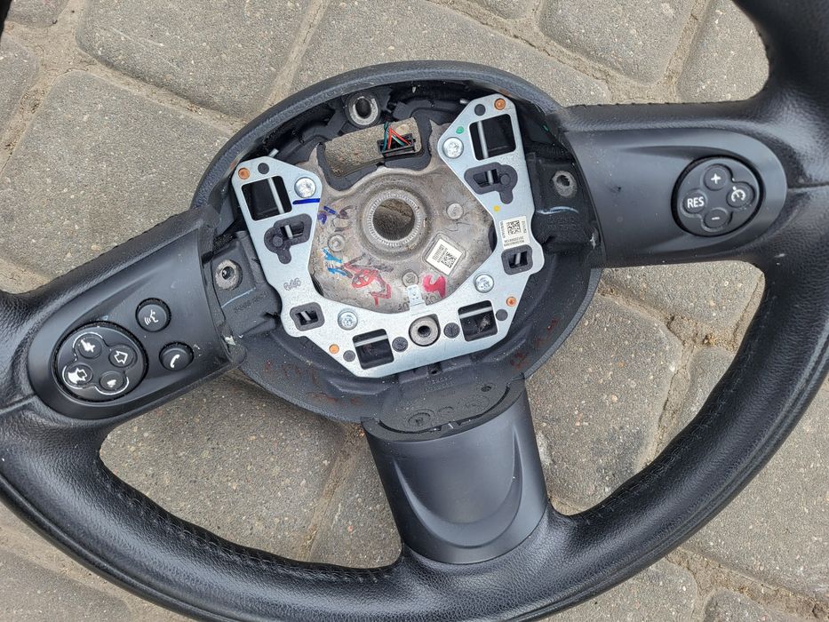 Kierownica z multi  mini cooper countryman 11r r60