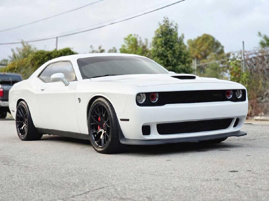 Dodge Challenger SRT Hellcat      2017