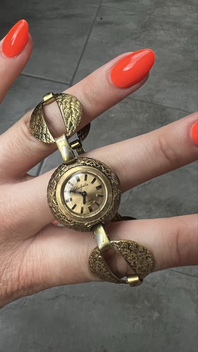 Zegarek damski GUB Glashutte lata 70-te produkcja NRD