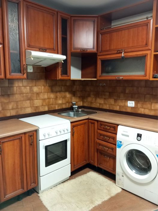 Продається однокімнатна квартира великоі площі