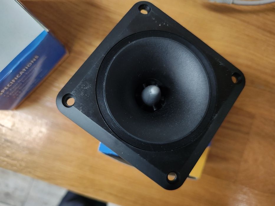 Wysokotonowy głośnik TE-001B 100W TWEETER 4-8ohm
