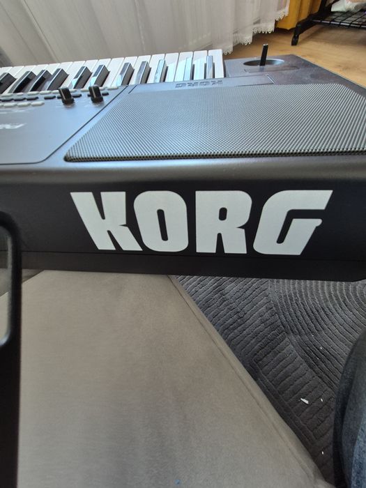 Keyboard Korg Pa600